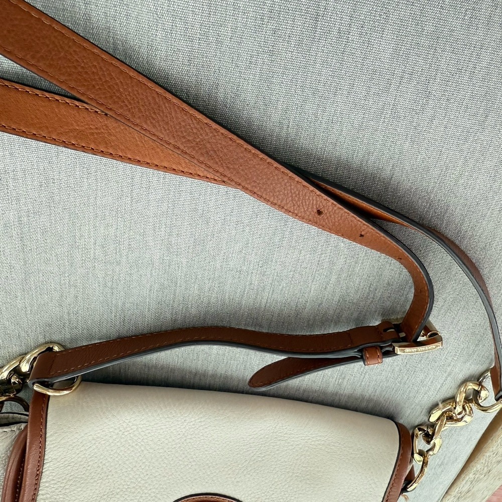 Michael Kors Margo Tan with White Pebbled Leather & Chain Crossbody Bag Purse - Picture 16 of 16